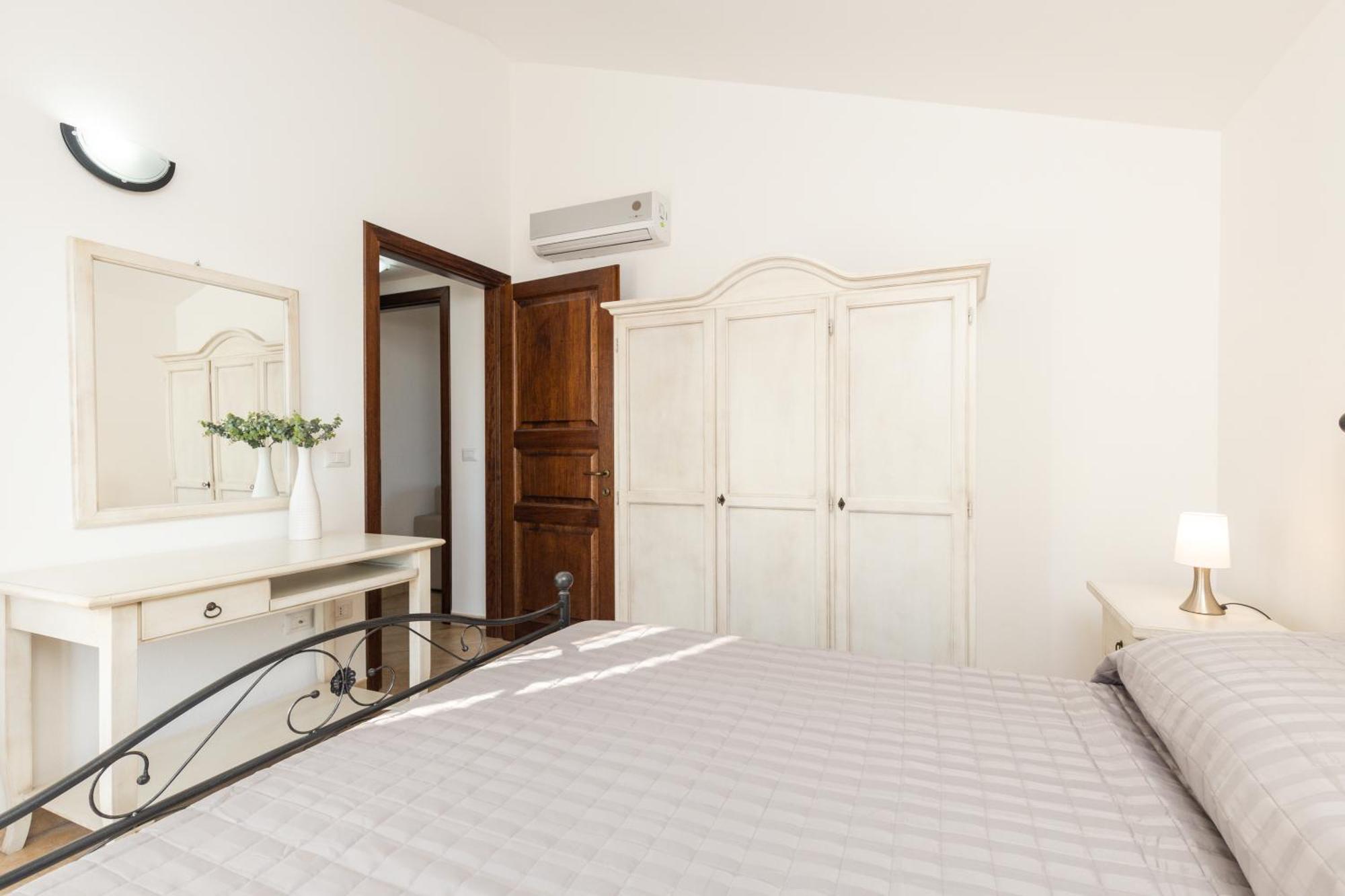 Ferienwohnung Bynos Pool - Primo Piano Santa Maria Navarrese Exterior foto